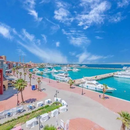 Outstanding Apartment With Marina Hurghada View